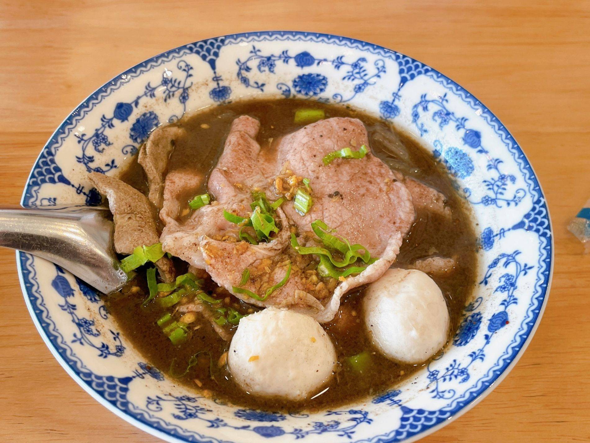 กินอิ่ม กินอร่อย ก๋วยเตี๋ยวเรือ