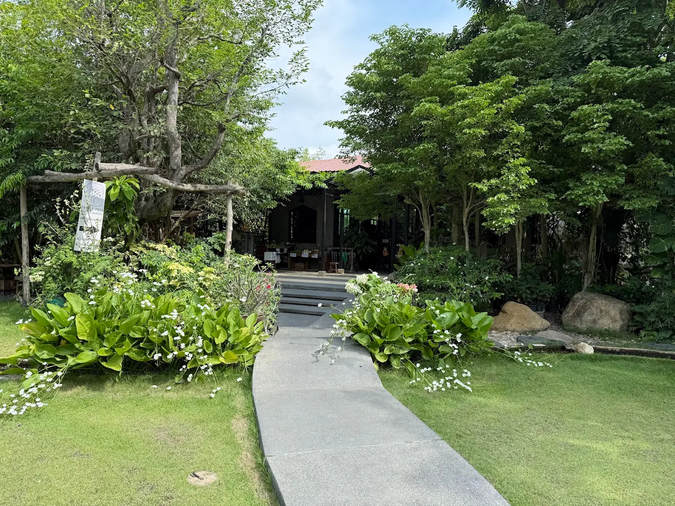 Triple Tree Cafe and Garden