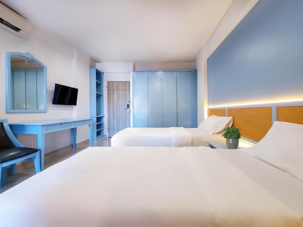 Chateau Hotel & Apartments
