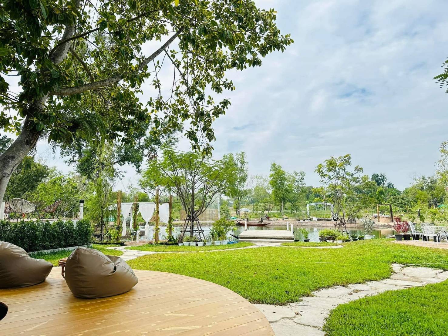 Me Farm​ สุข​ Cafe​
