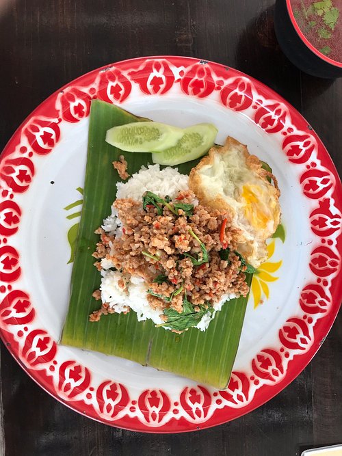 ร้านยืนงงในดงถาด