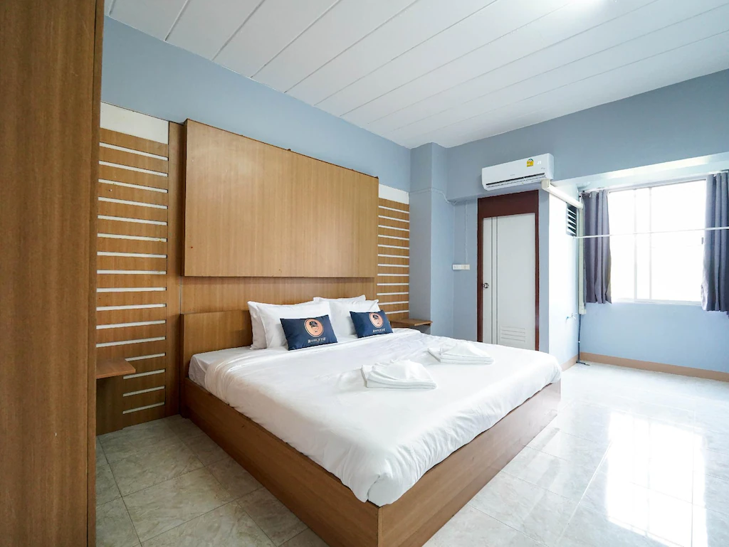 RoomQuest SPS Hotel and Residence